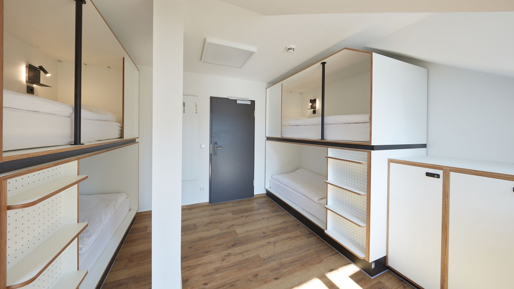 4-Bed-Room